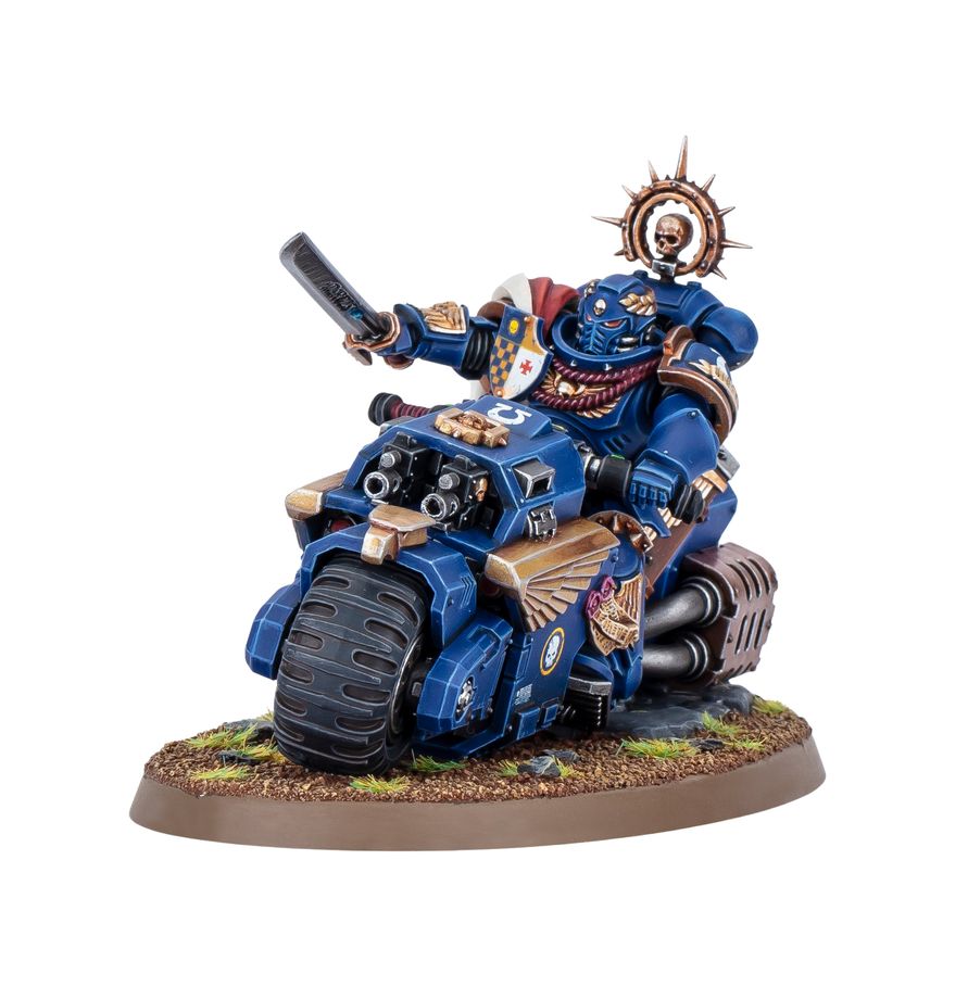 Warhammer 40k: Captain On Bike
